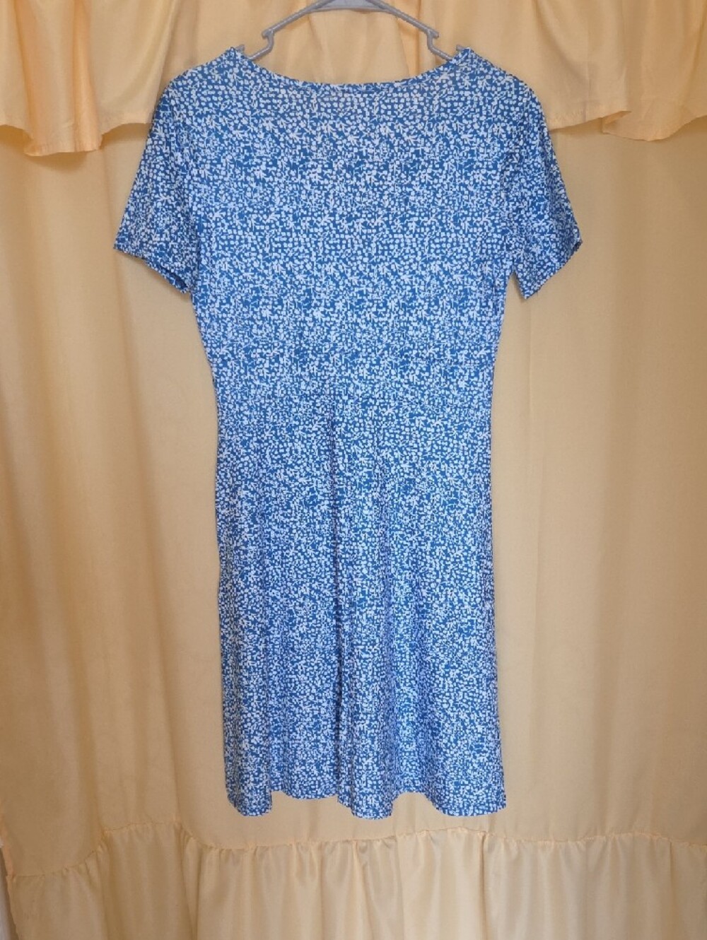 Blue Ditsy Floral V-Neck Midi Dress - Picture 5 of 8